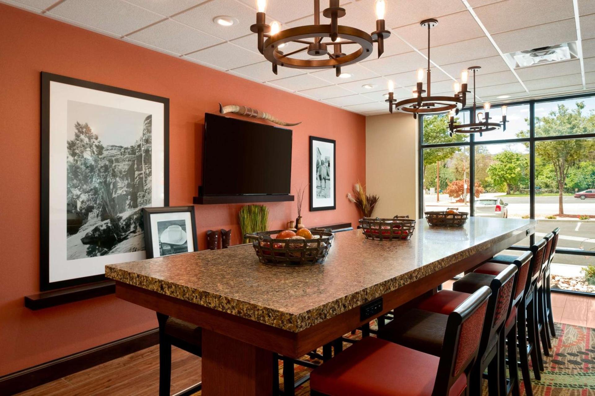 Hampton Inn Kanab photo 12