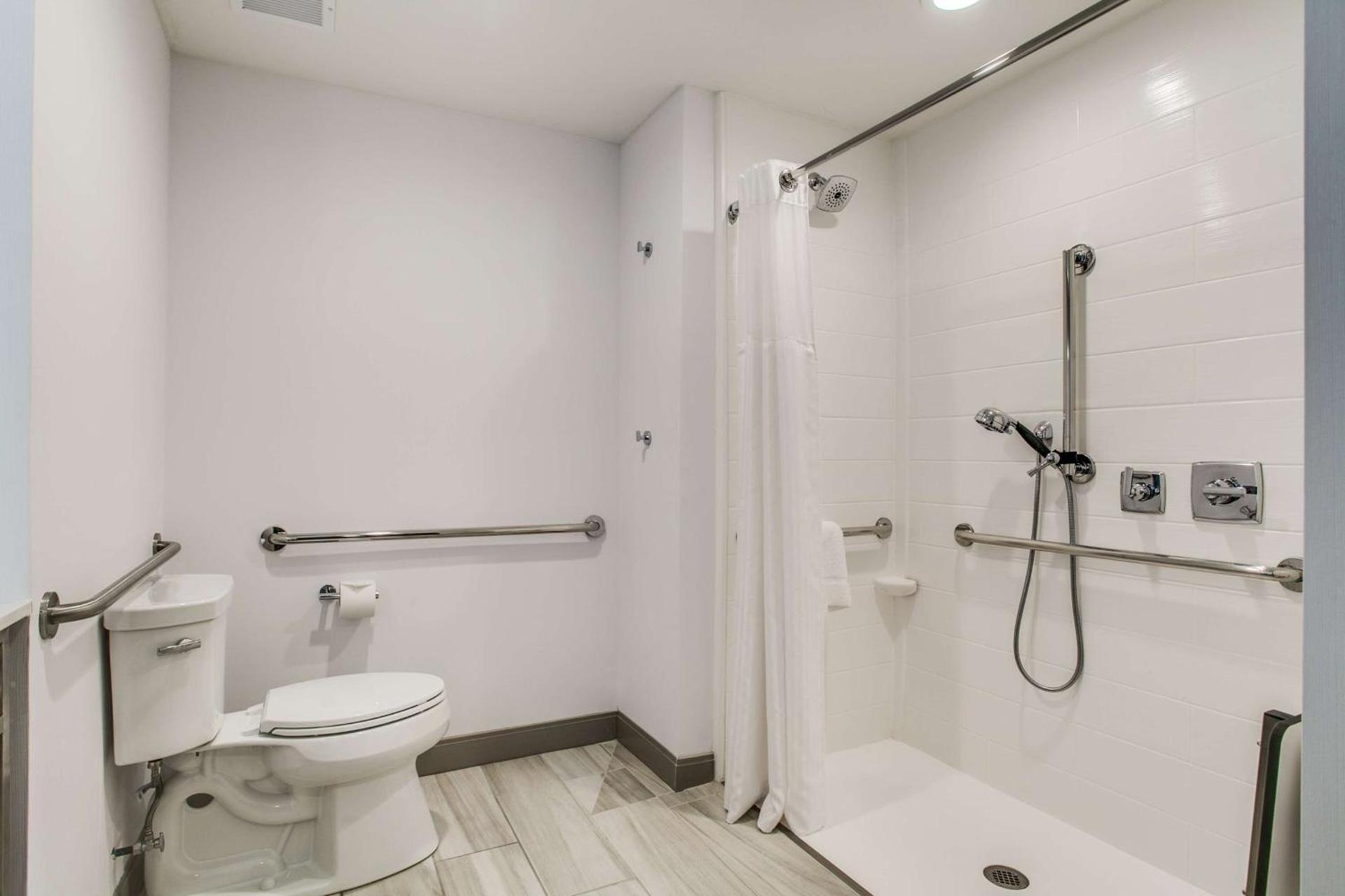 Hilton Garden Inn Dallas-Central Expy/North Park Area, Tx photo 17