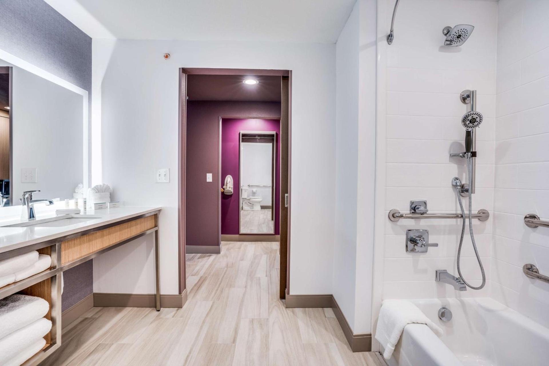 Hilton Garden Inn Dallas-Central Expy/North Park Area, Tx photo 29