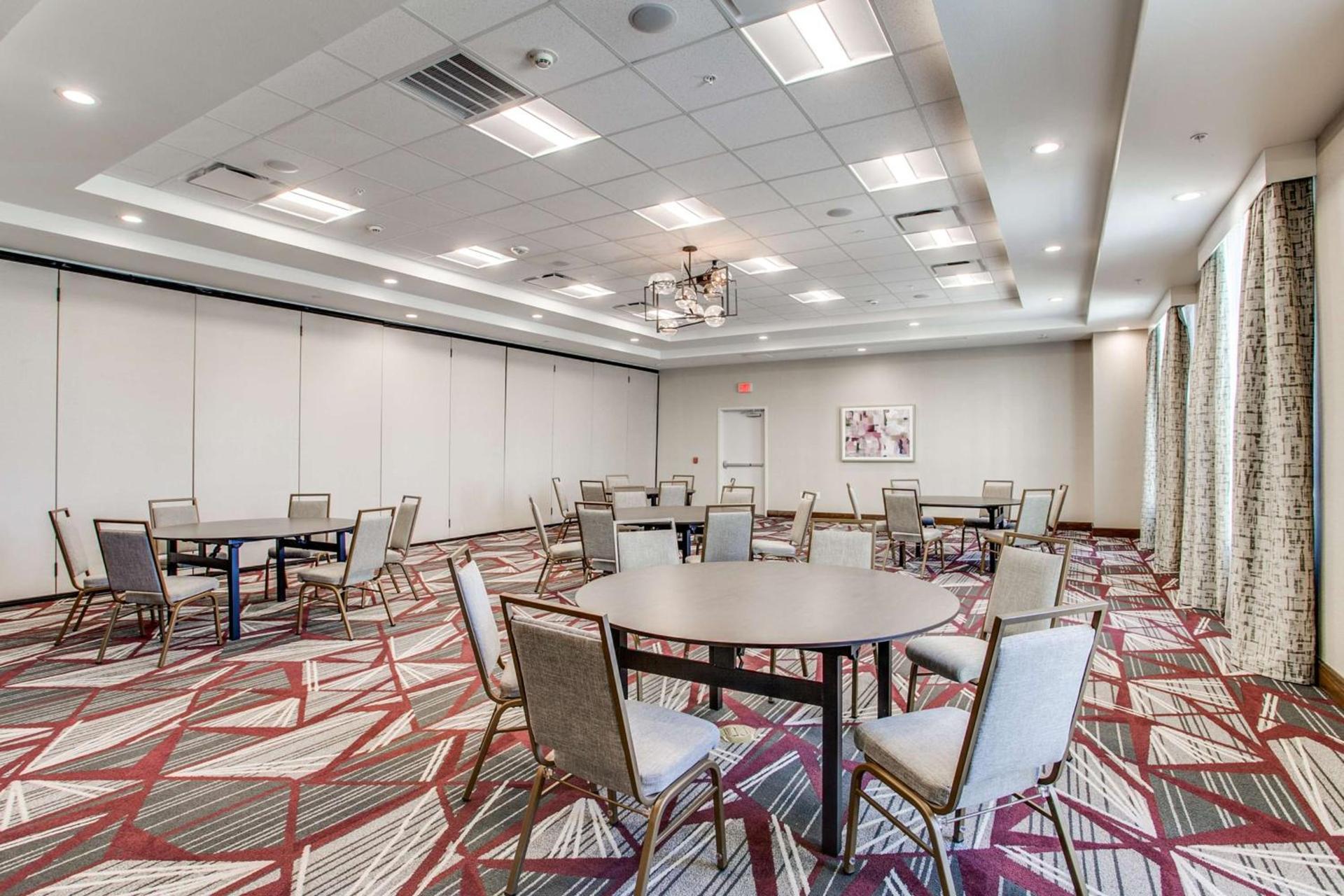 Hilton Garden Inn Dallas-Central Expy/North Park Area, Tx photo 31