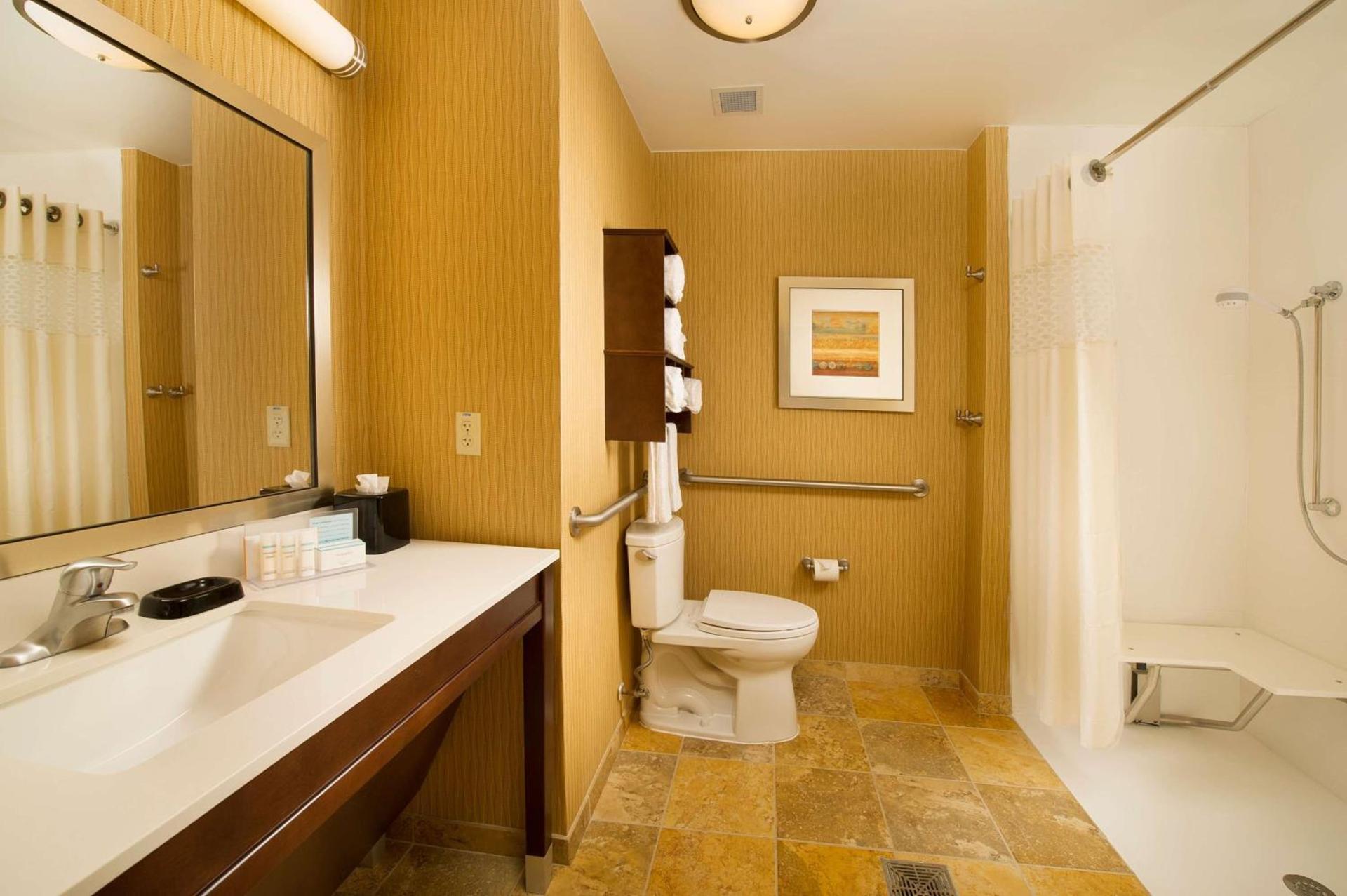 Hampton Inn Temple photo 10