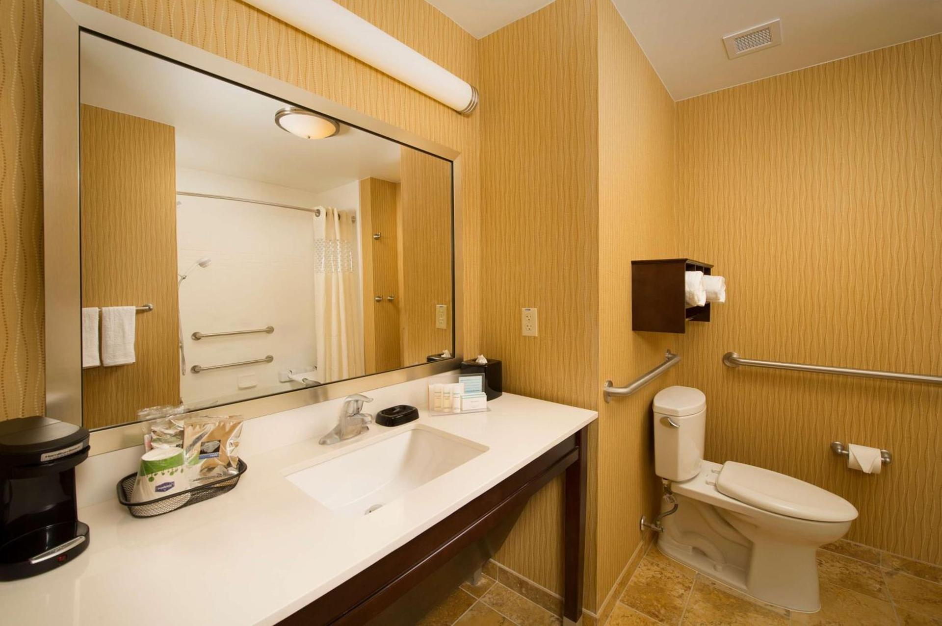 Hampton Inn Temple photo 11