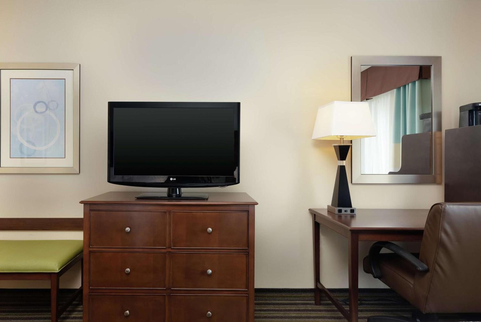 Hampton Inn and Suites Adairsville/Calhoun Area photo 34