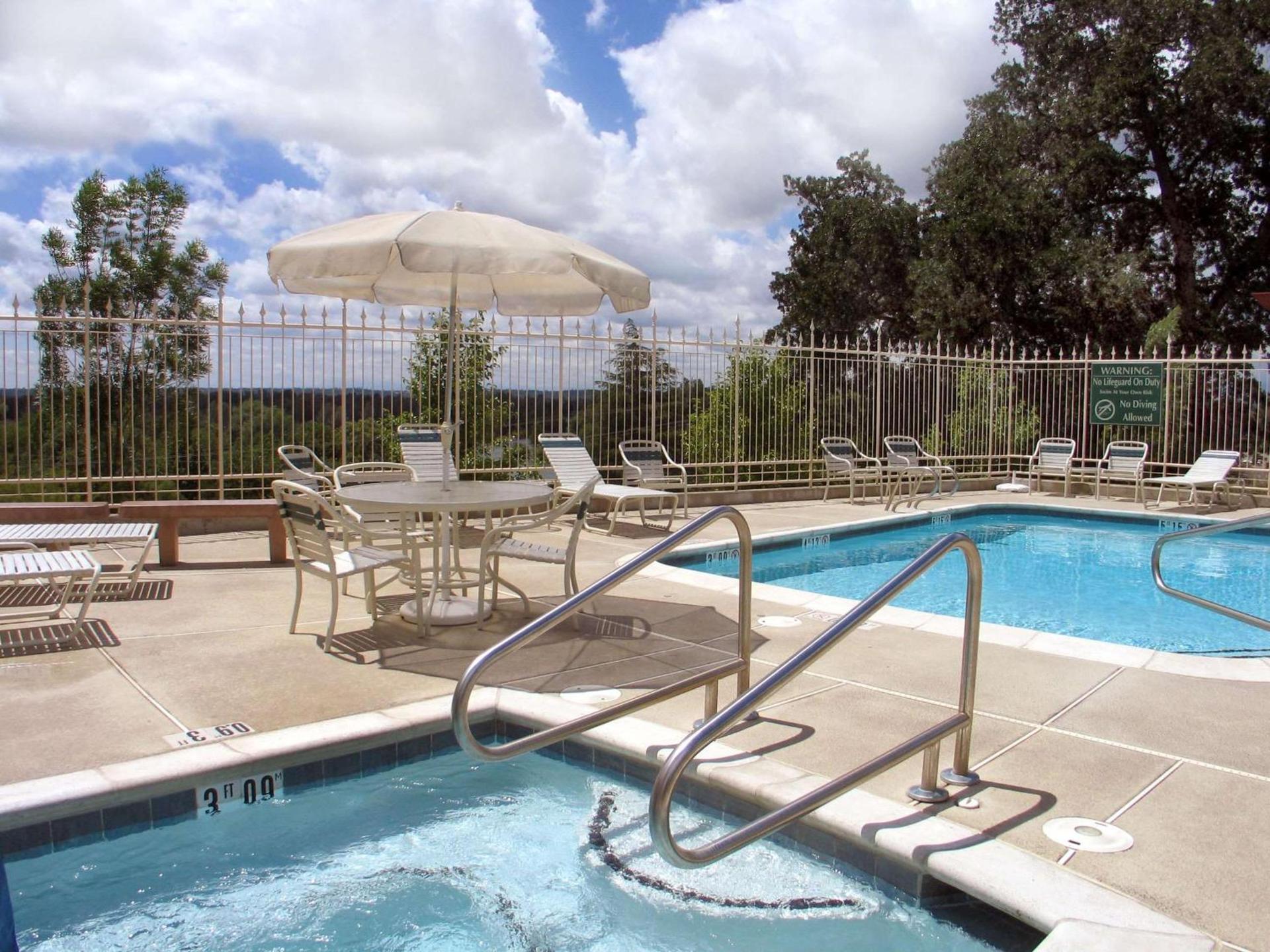 Hilton Garden Inn Redding photo 12