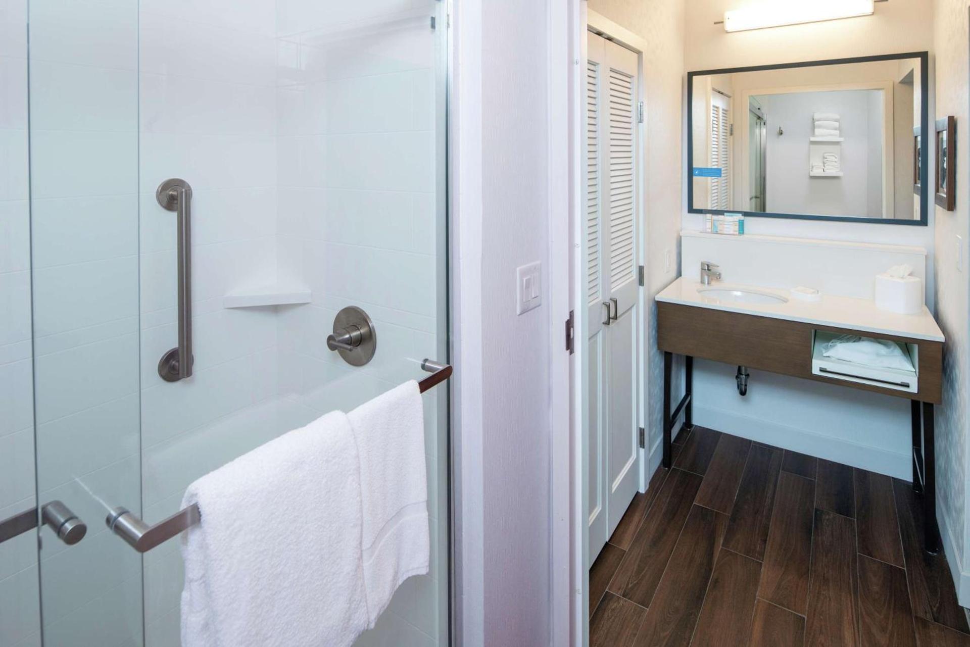 Hampton Inn & Suites Binghamton/Vestal photo 22