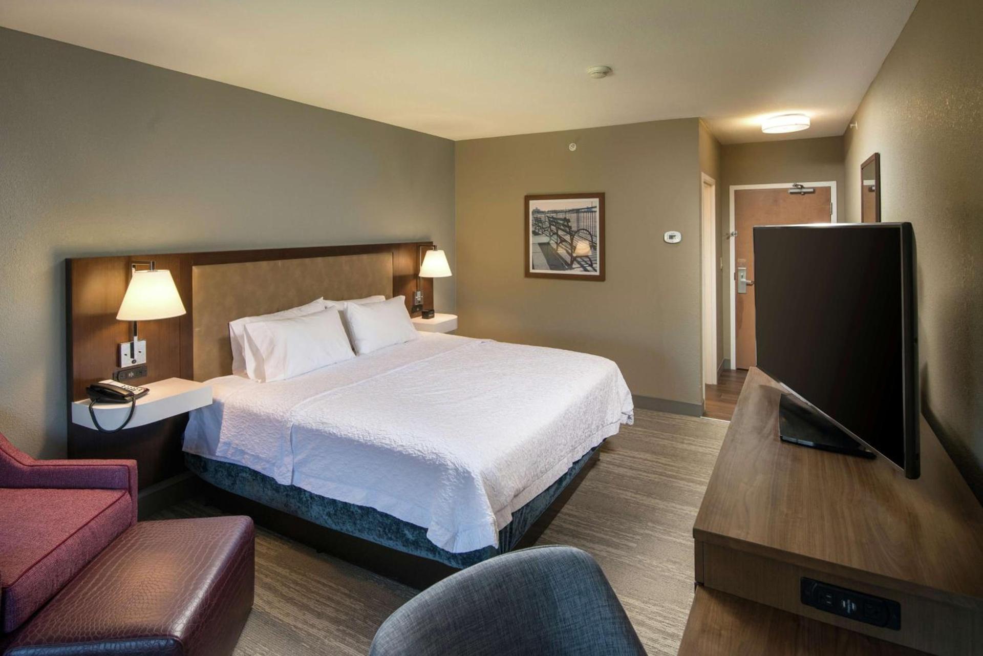 Hampton Inn & Suites Binghamton/Vestal photo 23