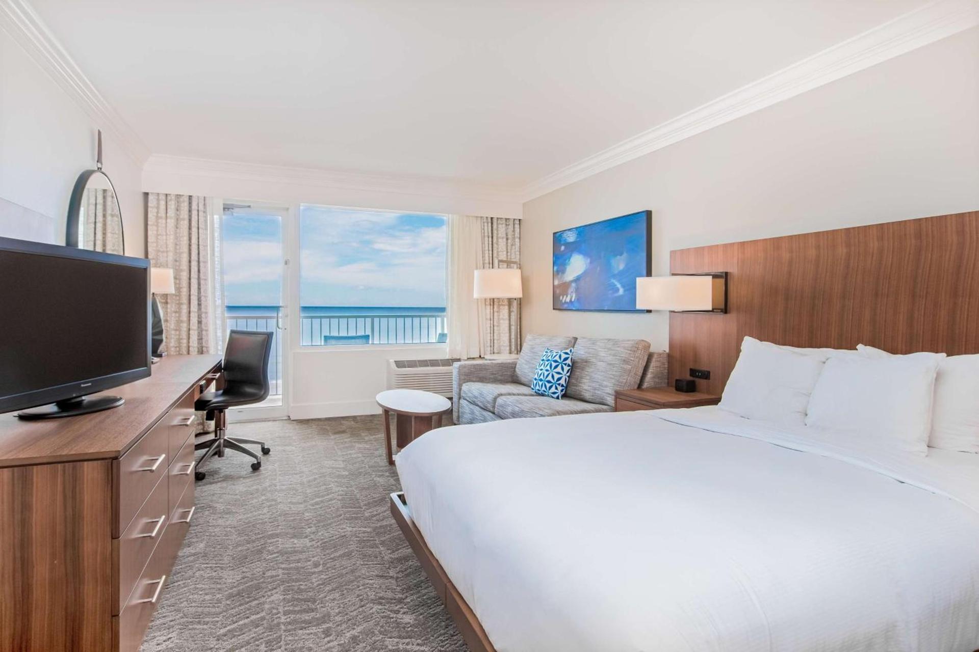 Hilton Pensacola Beach photo 42