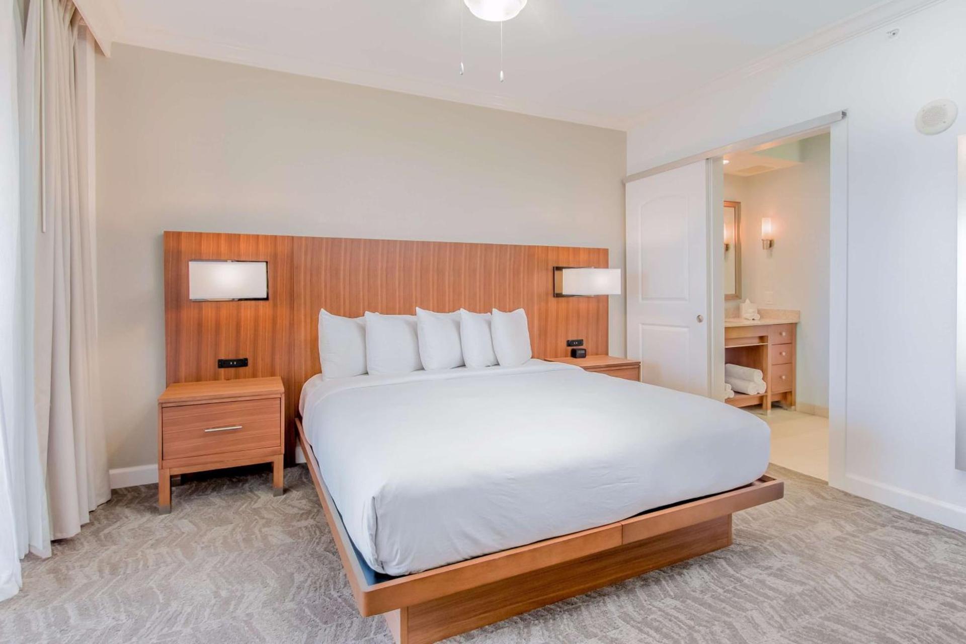 Hilton Pensacola Beach photo 65