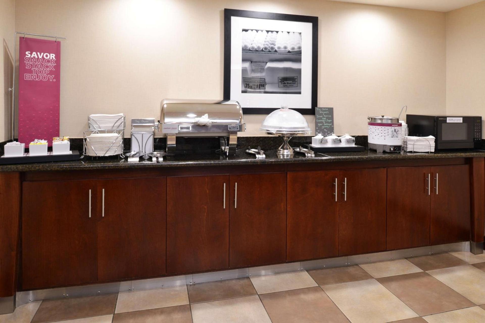 Hampton Inn Alpine photo 17