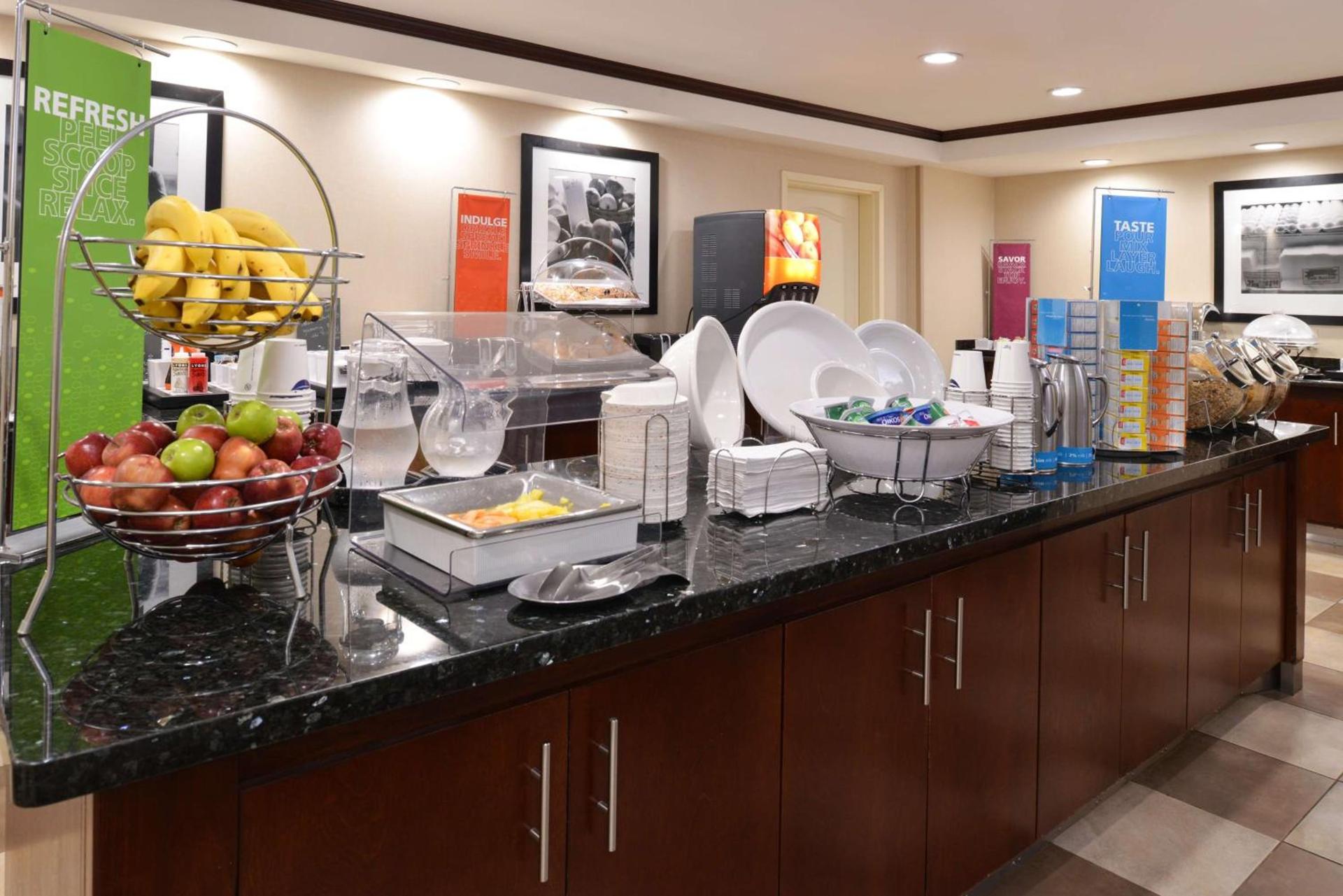 Hampton Inn Alpine photo 19