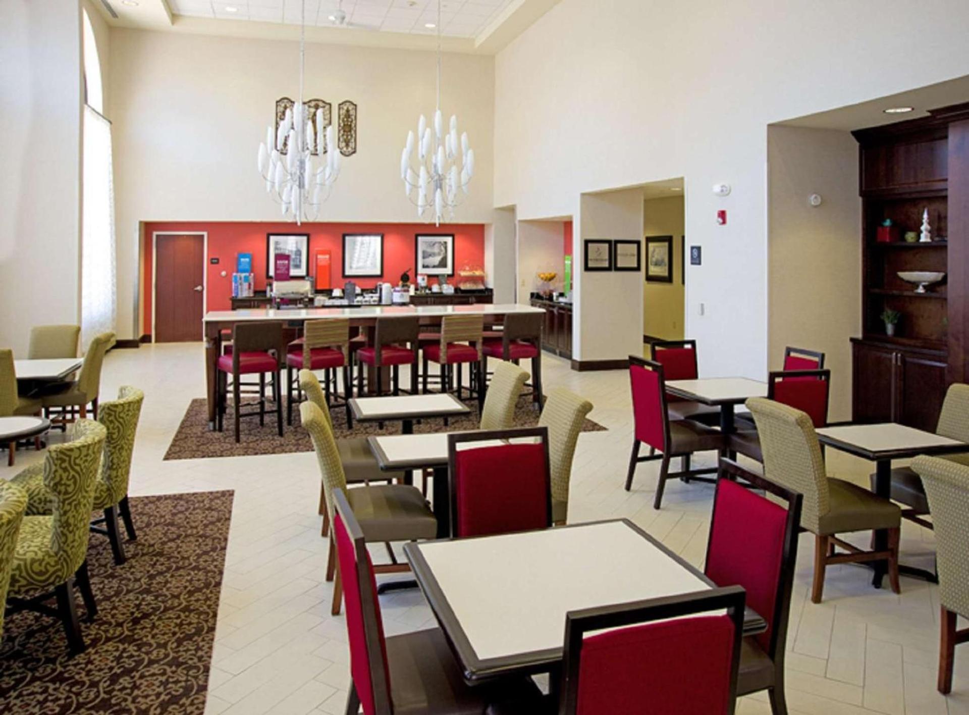 Hampton Inn Schenectady Downtown photo 6