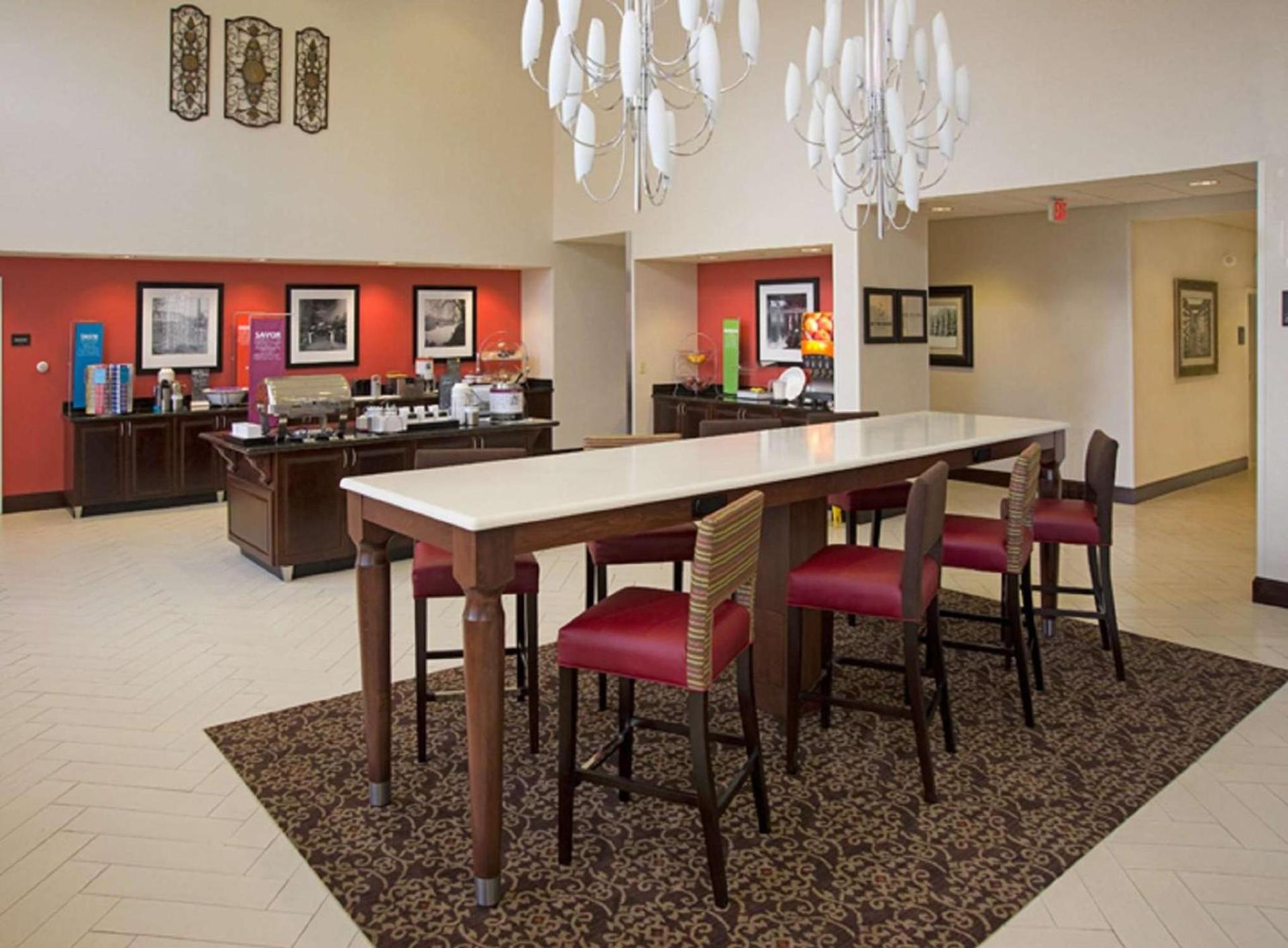Hampton Inn Schenectady Downtown photo 9