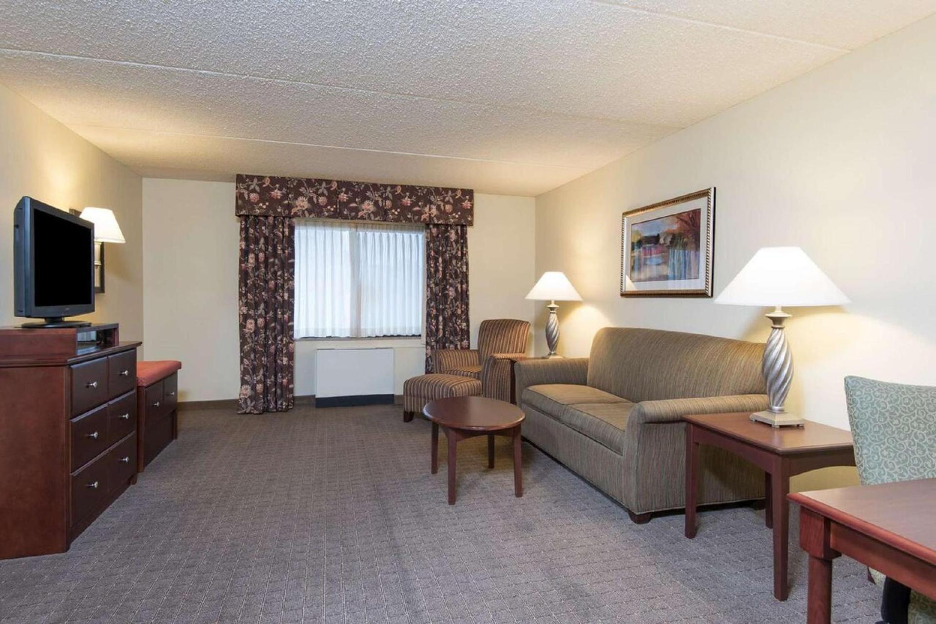 Hampton Inn Schenectady Downtown photo 14