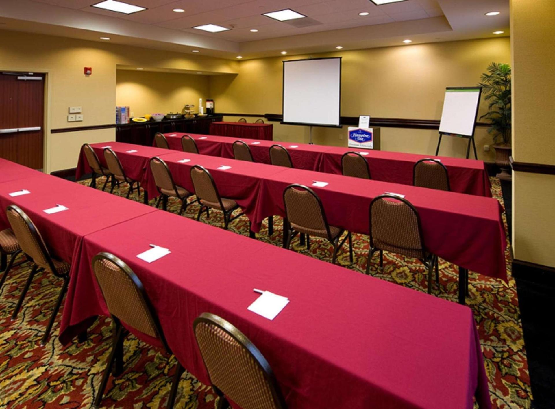 Hampton Inn Schenectady Downtown photo 31