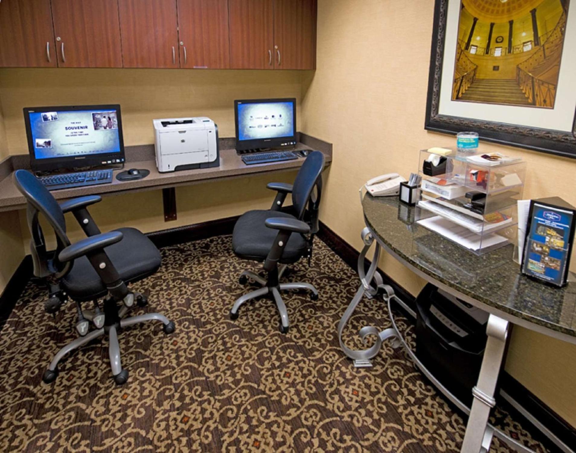 Hampton Inn Schenectady Downtown photo 35