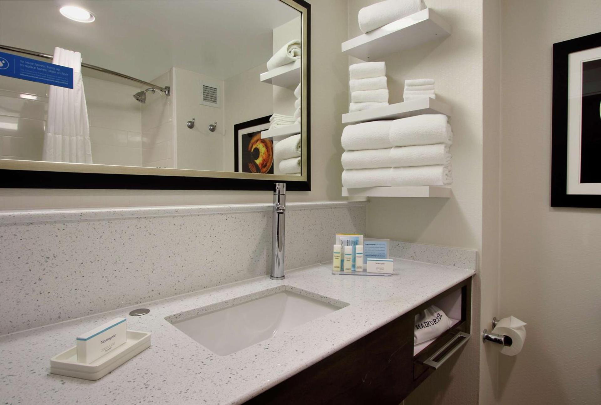 Hampton Inn Philadelphia-Great Valley photo 31