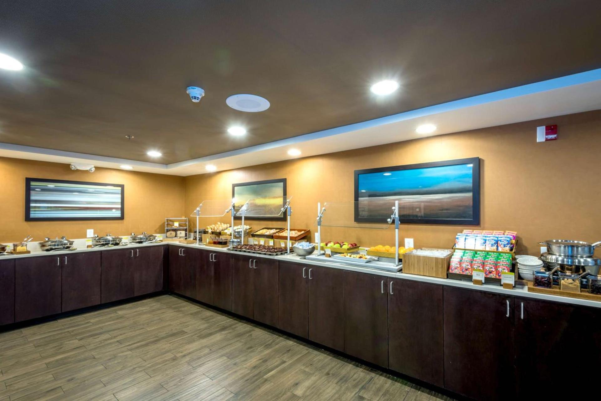 DoubleTree by Hilton Montgomery Downtown photo 22