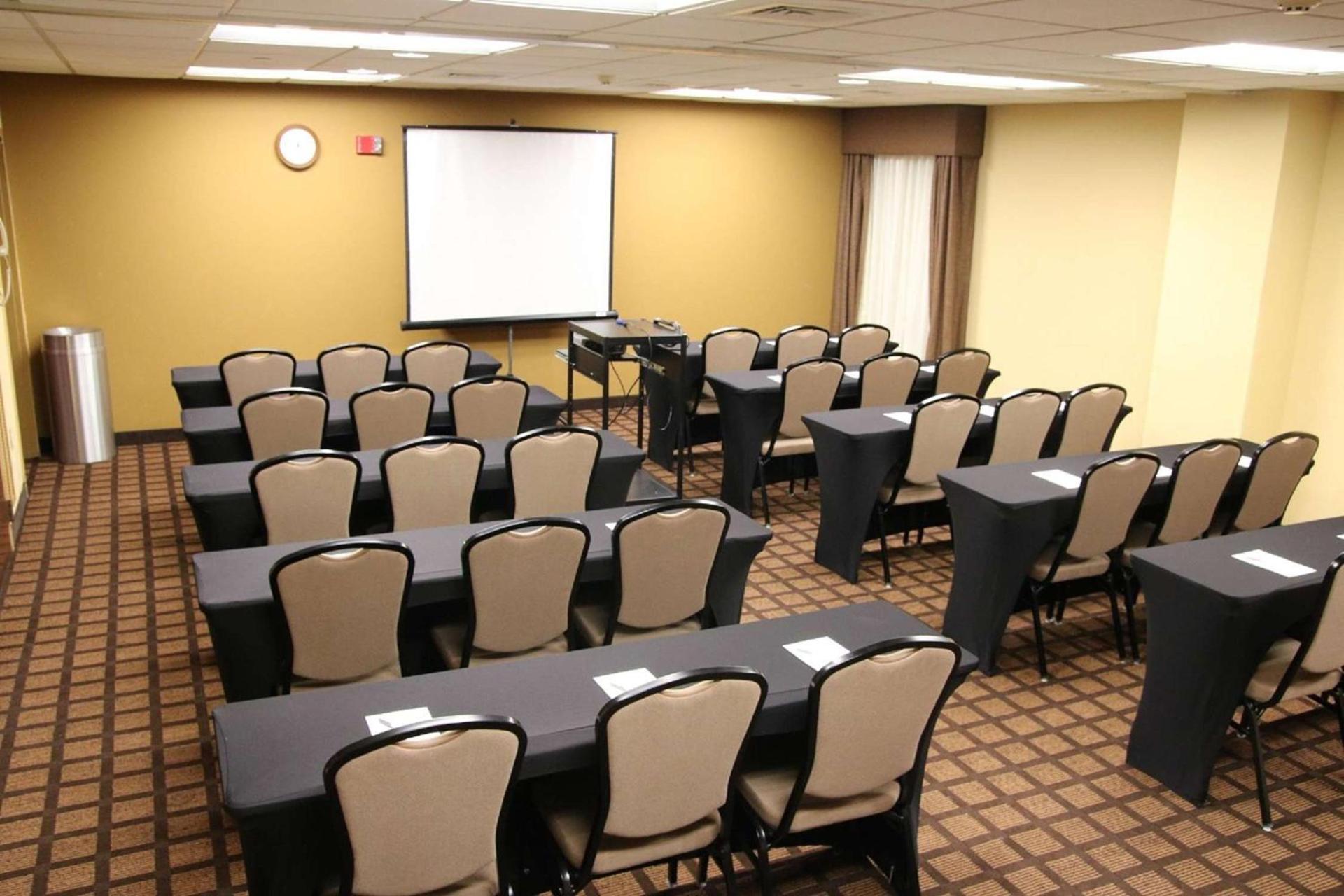 Hampton Inn Philadelphia-Great Valley photo 40
