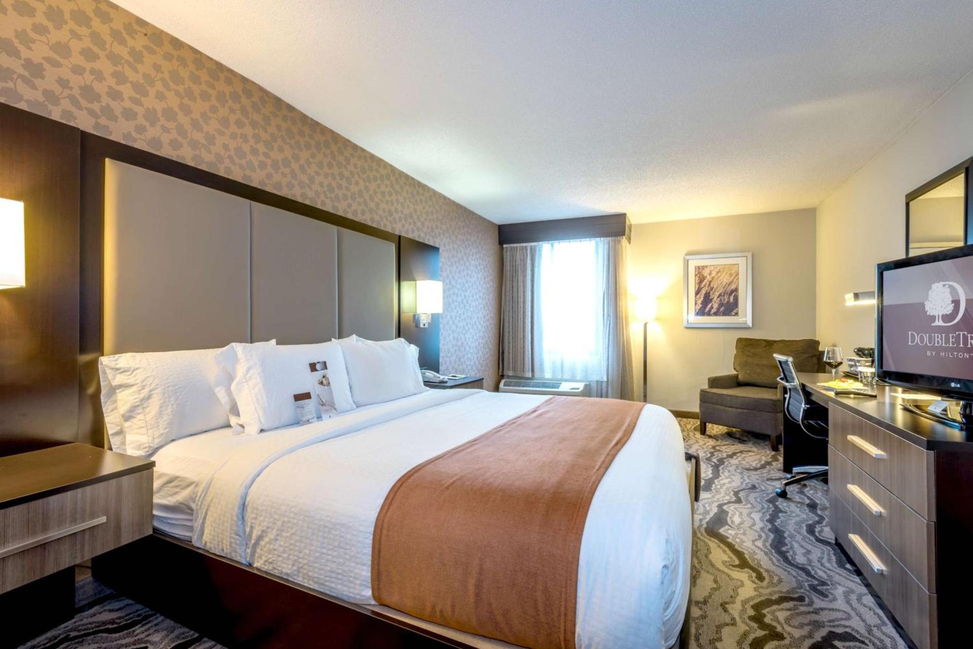 DoubleTree by Hilton Montgomery Downtown photo 47
