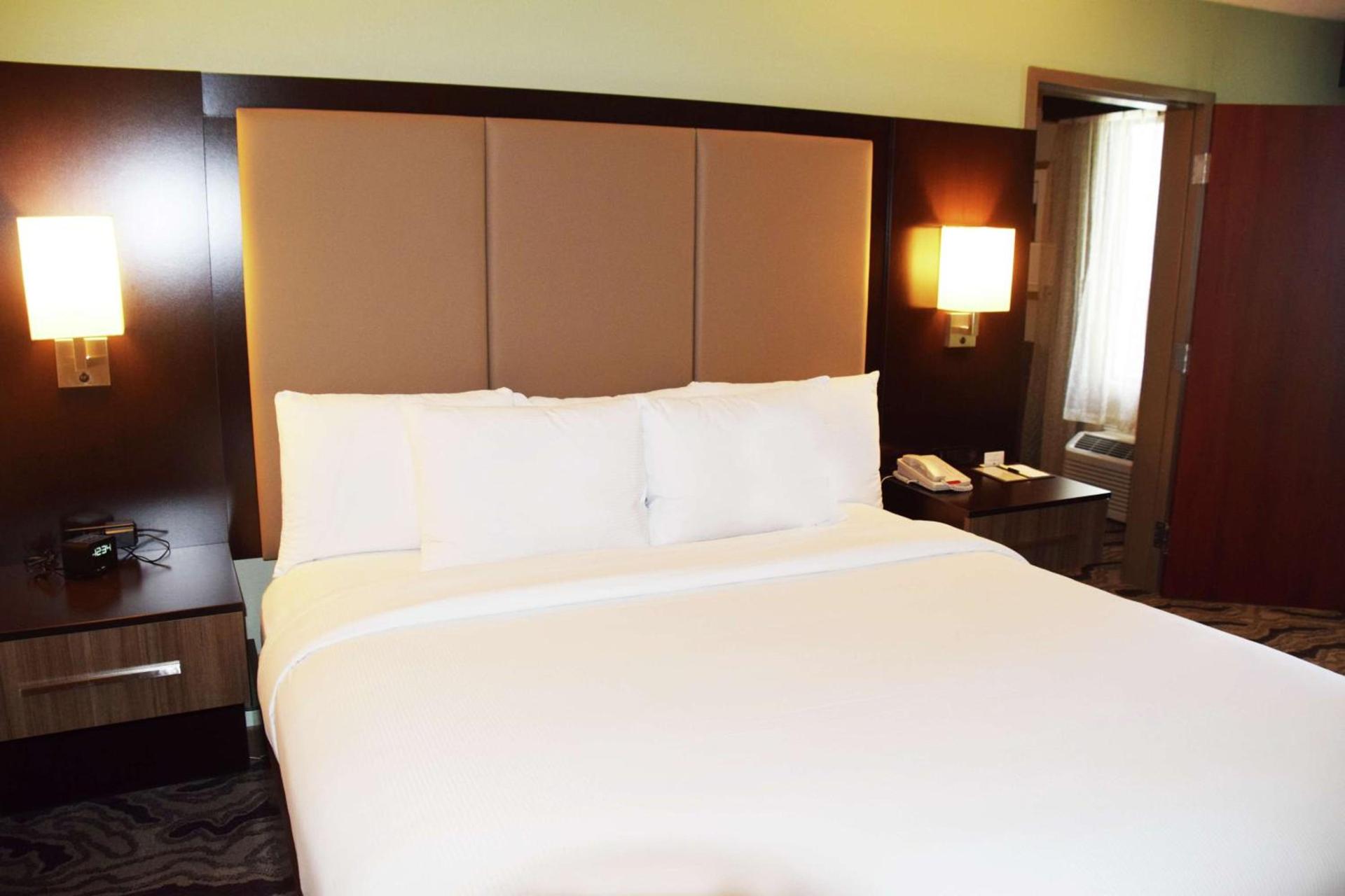 DoubleTree by Hilton Montgomery Downtown photo 42
