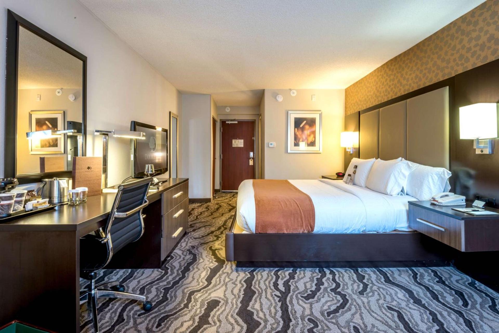 DoubleTree by Hilton Montgomery Downtown photo 53