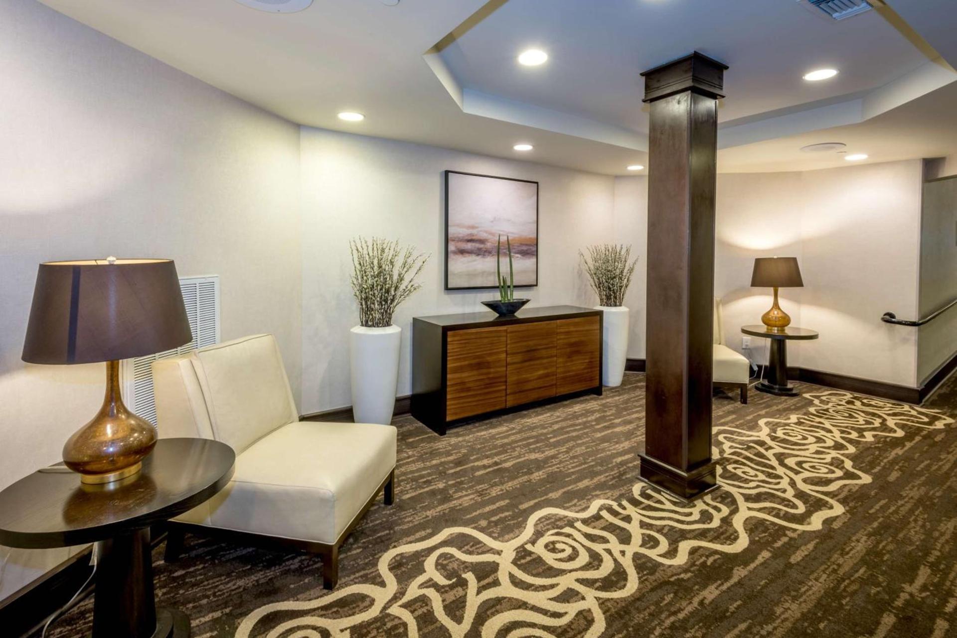 DoubleTree by Hilton Montgomery Downtown photo 61