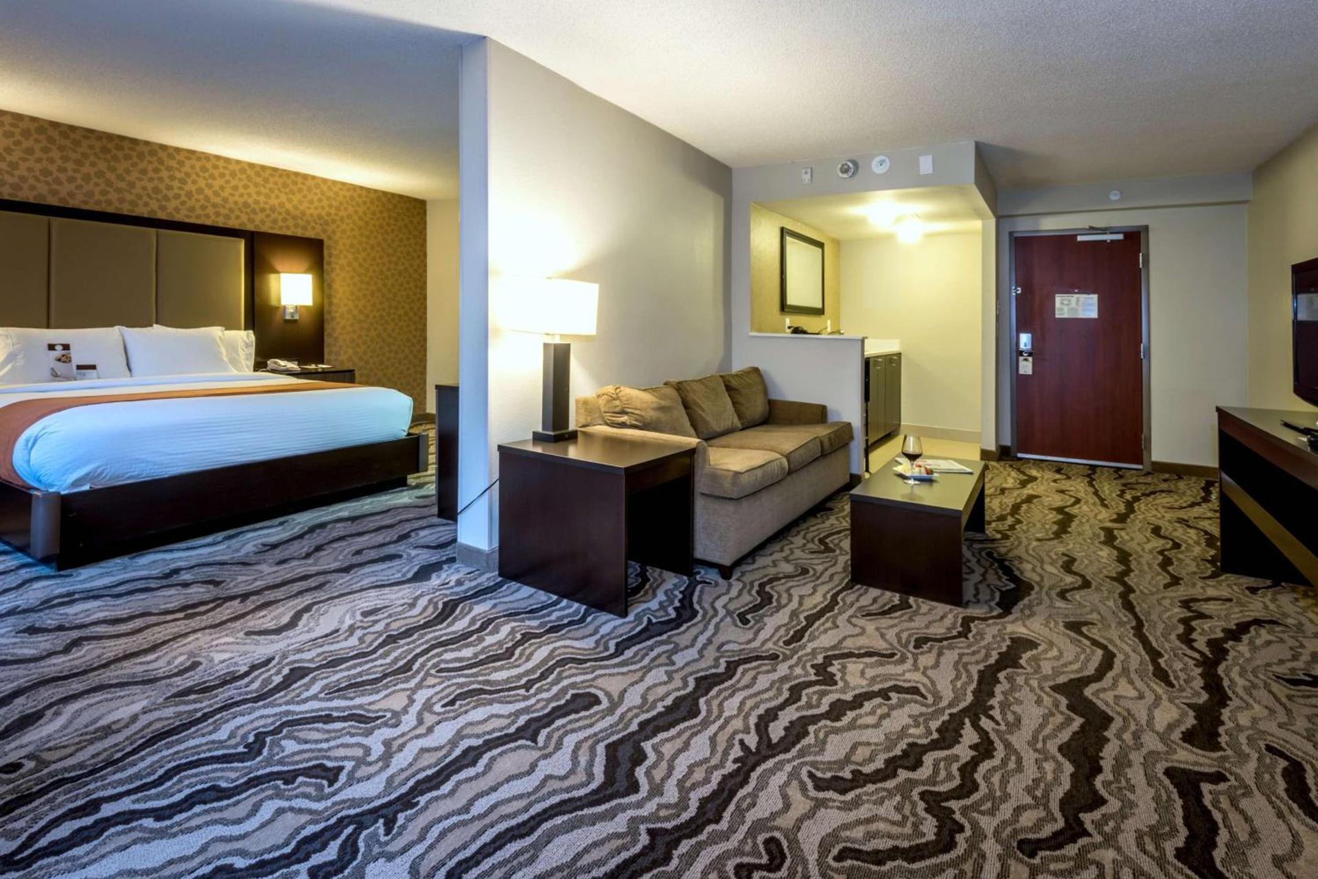 DoubleTree by Hilton Montgomery Downtown photo 69