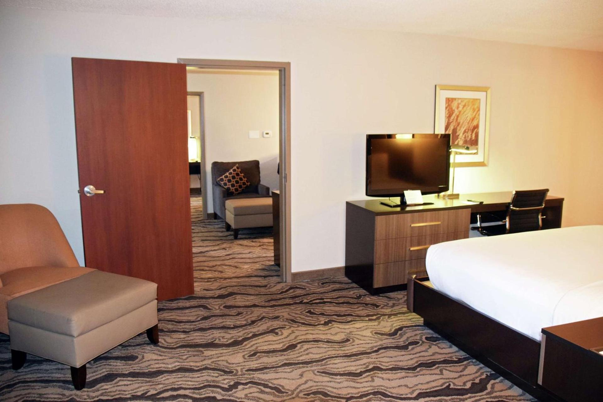 DoubleTree by Hilton Montgomery Downtown photo 70