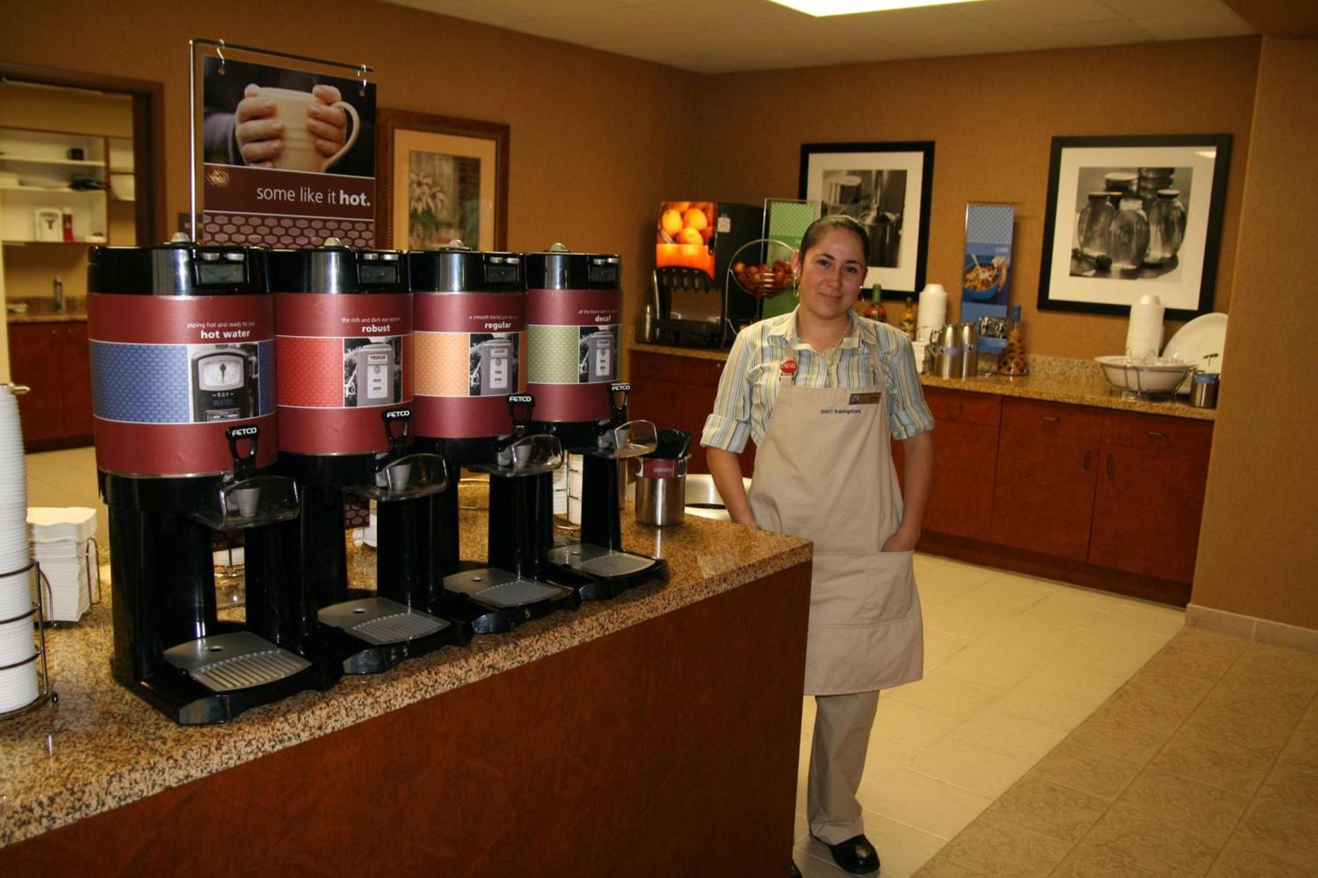 Hampton Inn & Suites Red Bluff photo 10