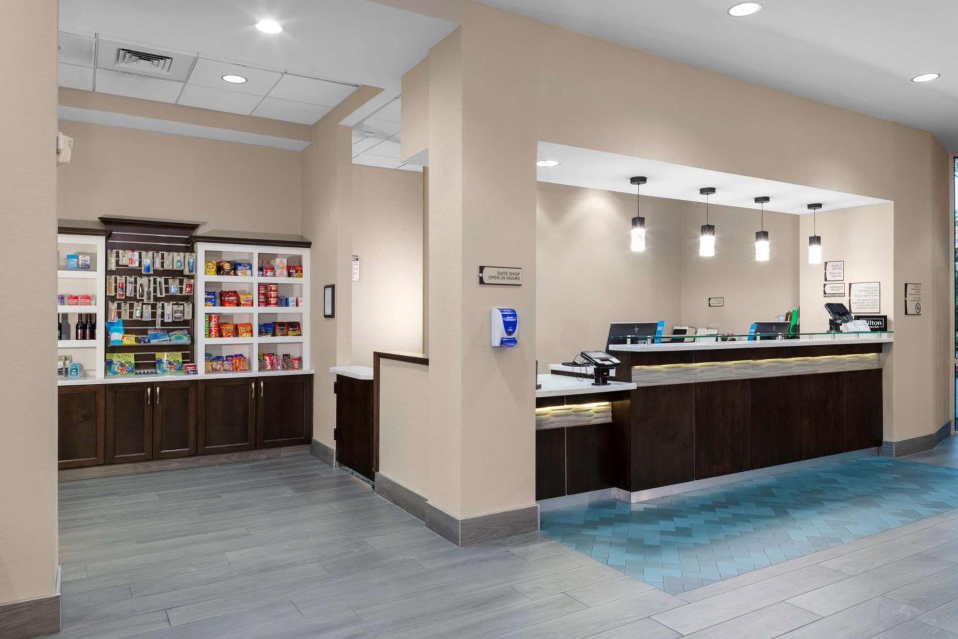Homewood Suites by Hilton Phoenix Airport South photo 2
