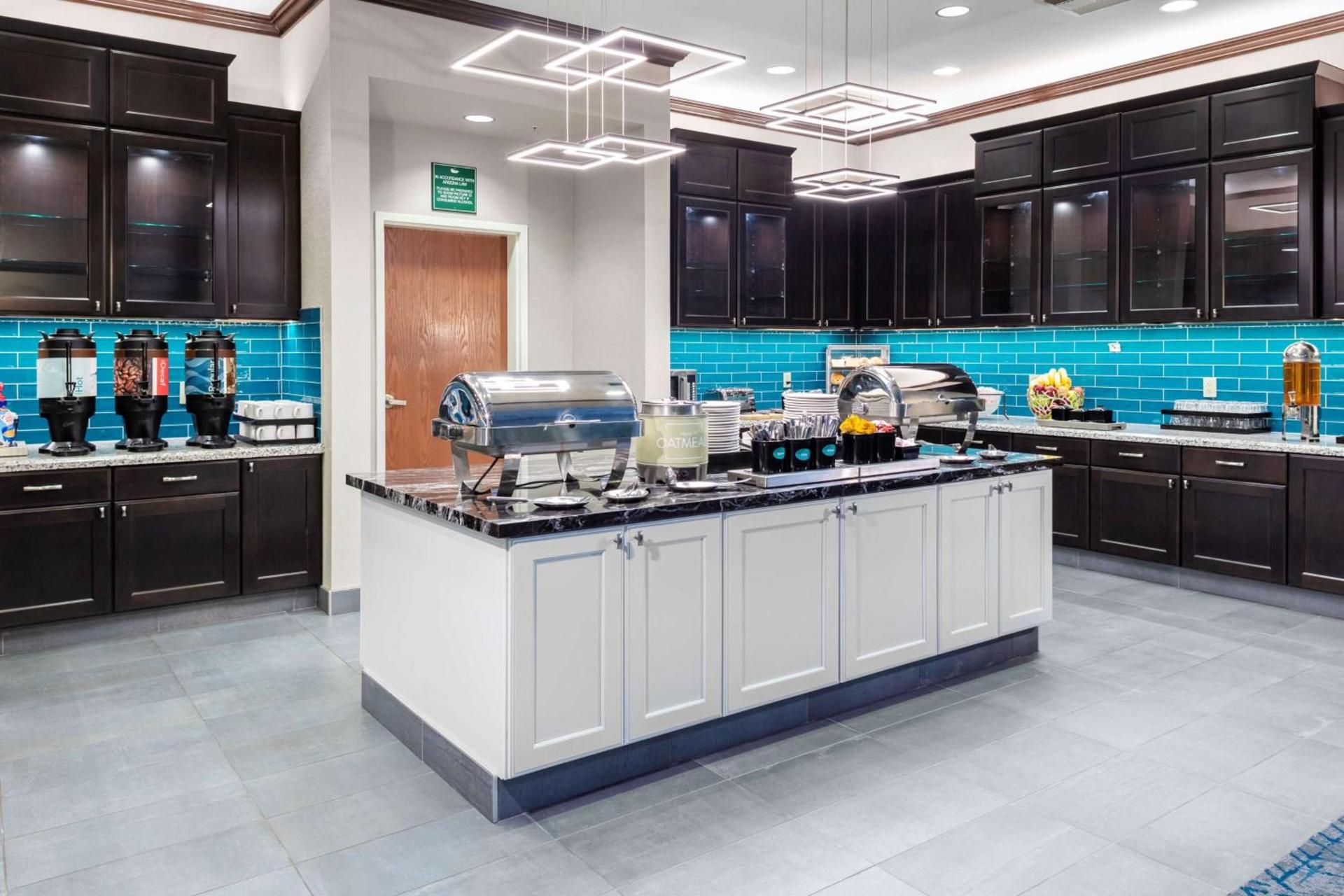 Homewood Suites by Hilton Phoenix Airport South photo 10