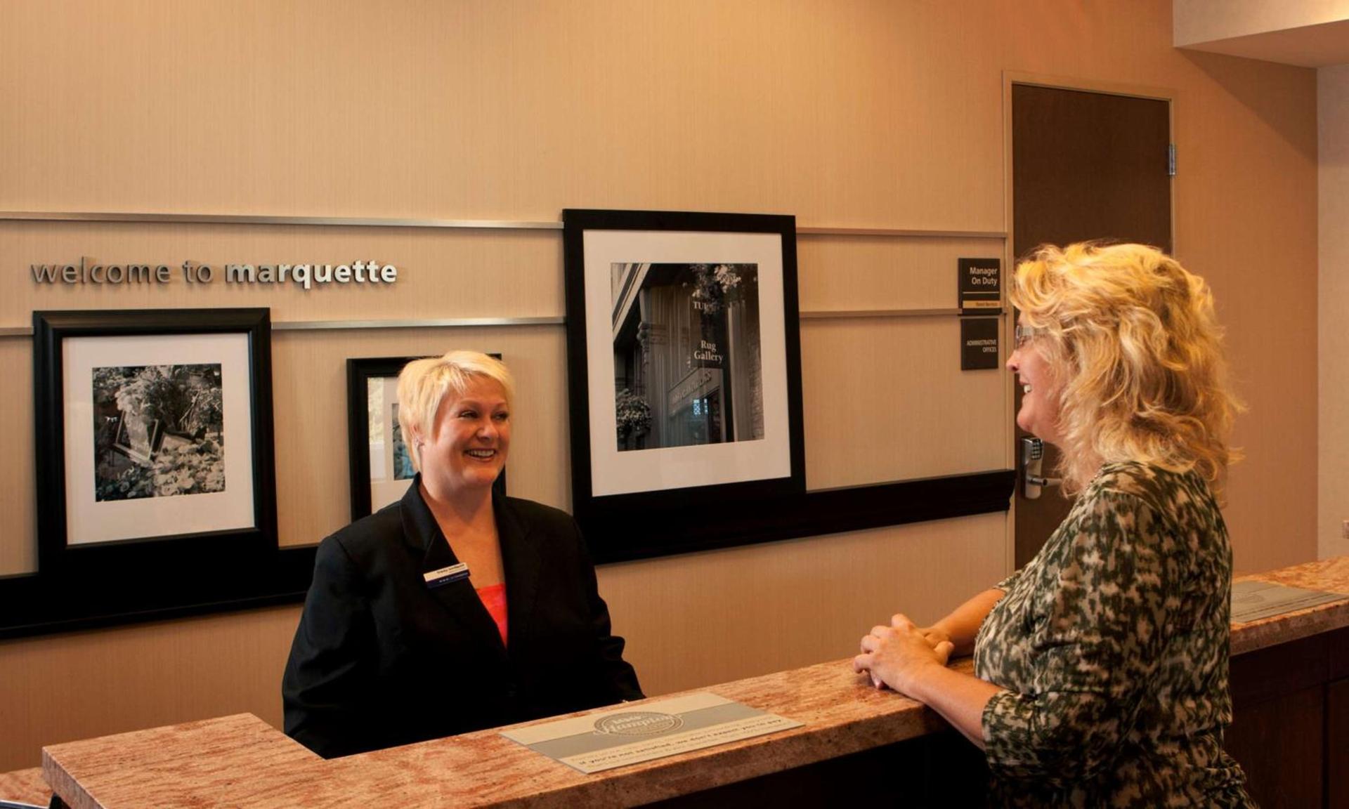 Hampton Inn Marquette-Waterfront photo 6