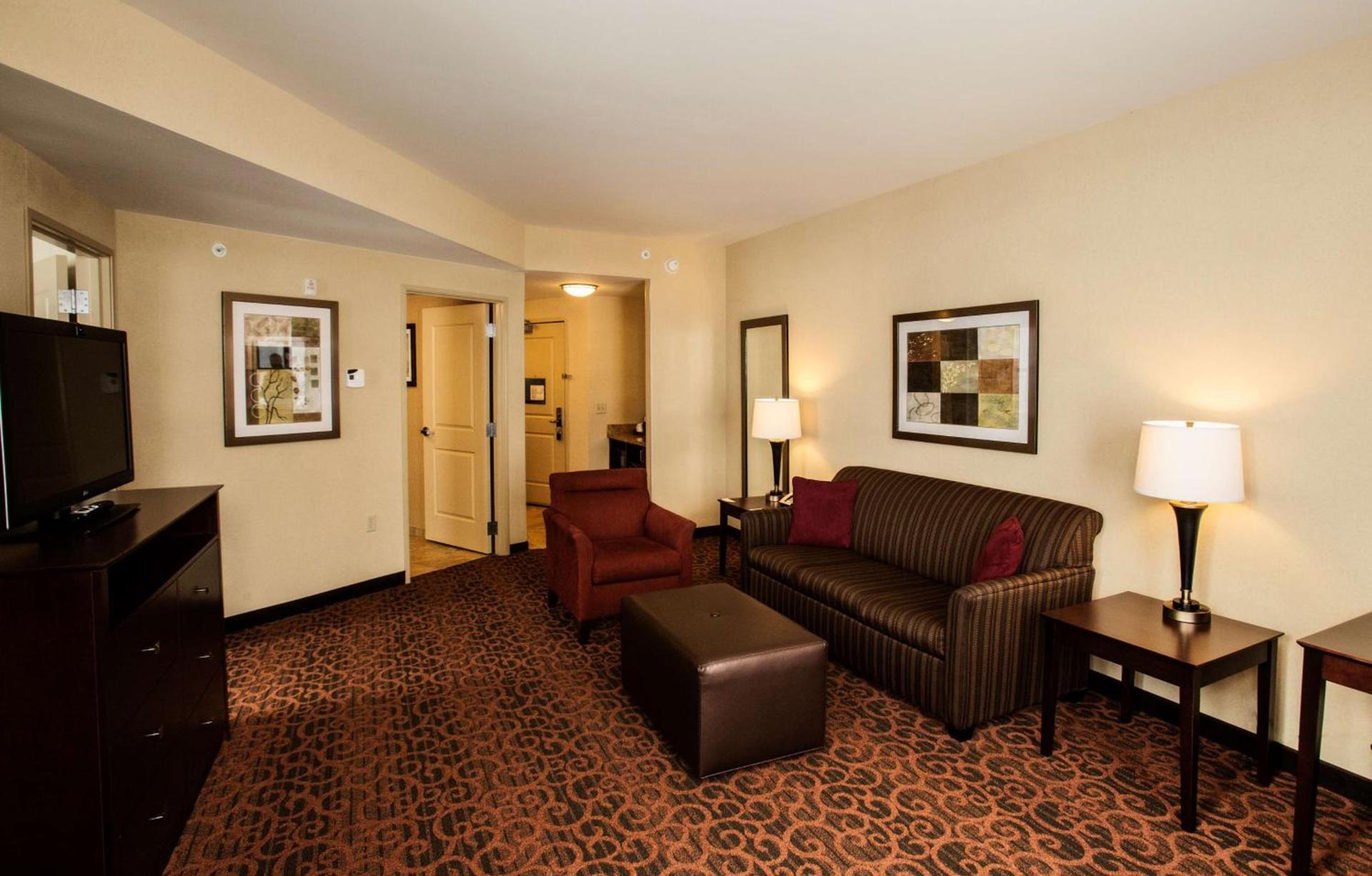 Hampton Inn Marquette-Waterfront photo 23