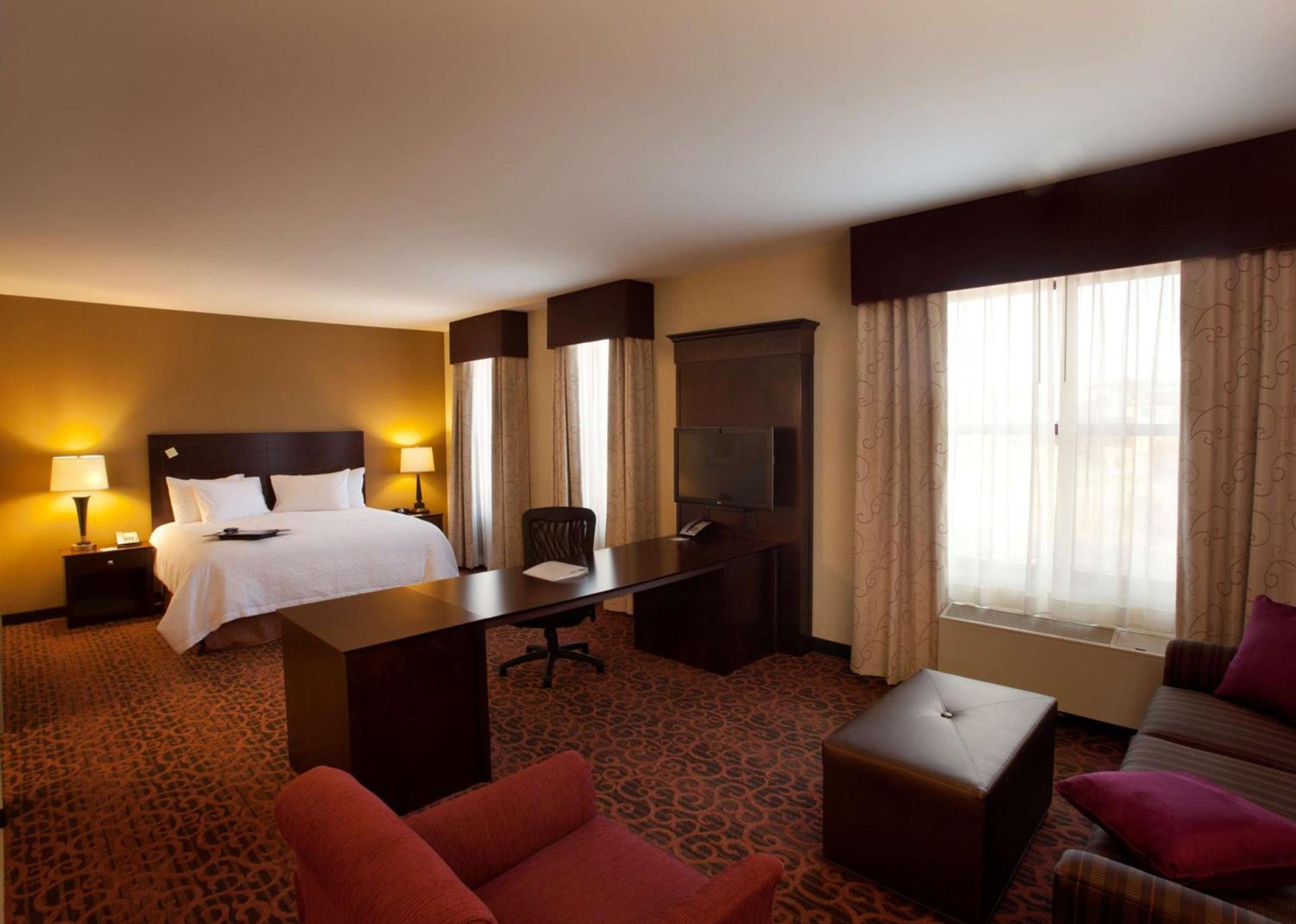Hampton Inn Marquette-Waterfront photo 24