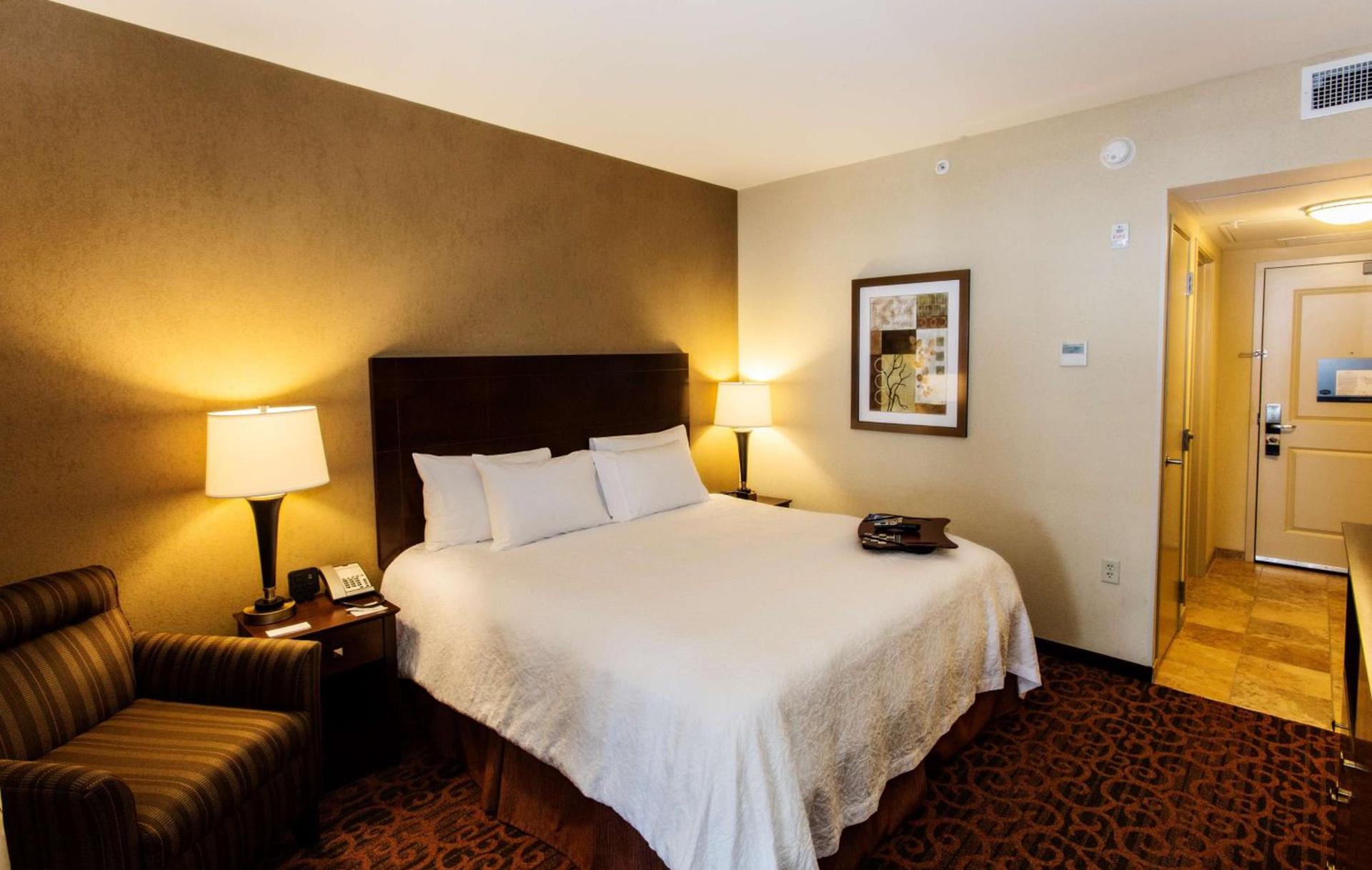 Hampton Inn Marquette-Waterfront photo 26