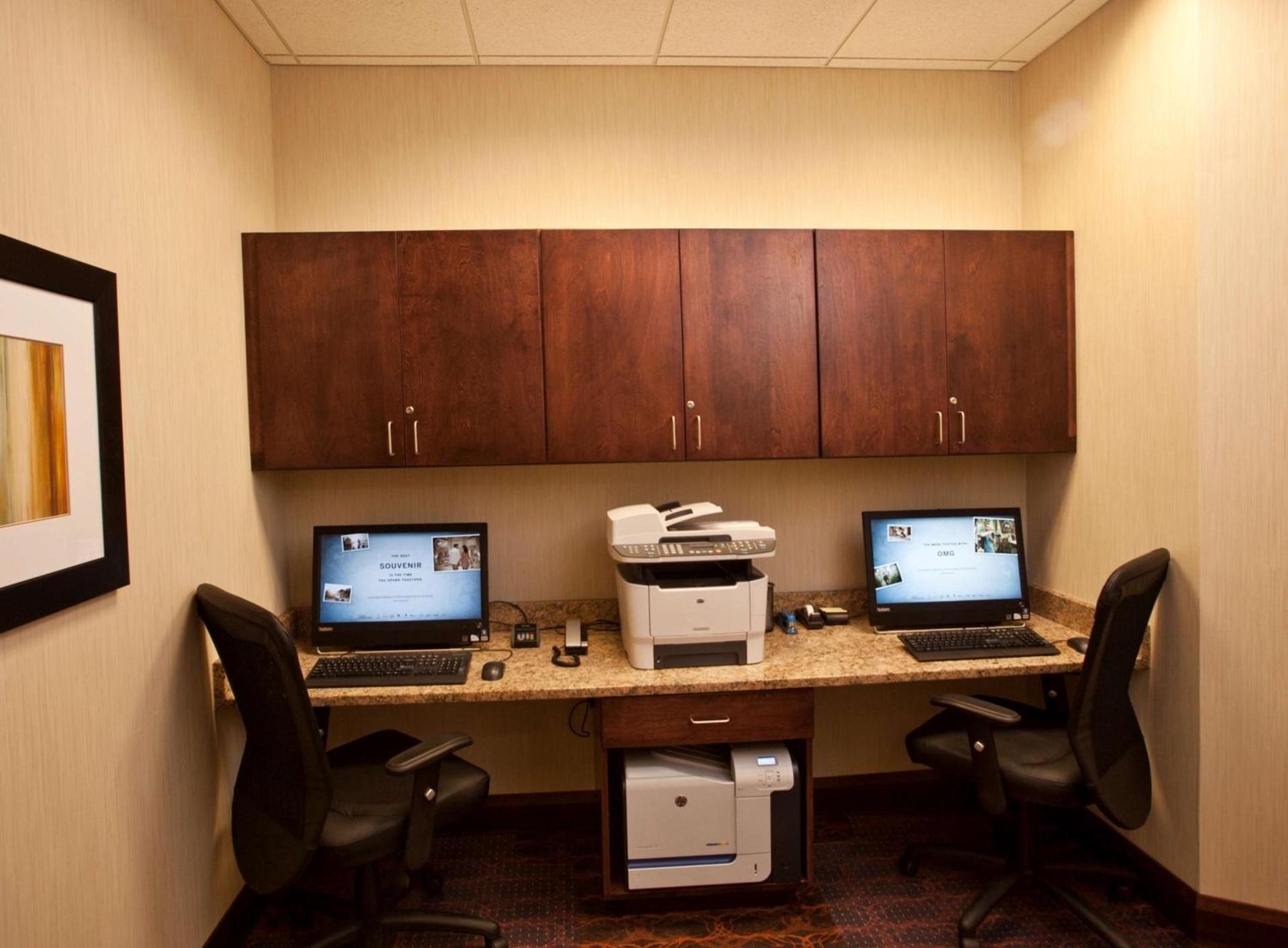 Hampton Inn Marquette-Waterfront photo 37