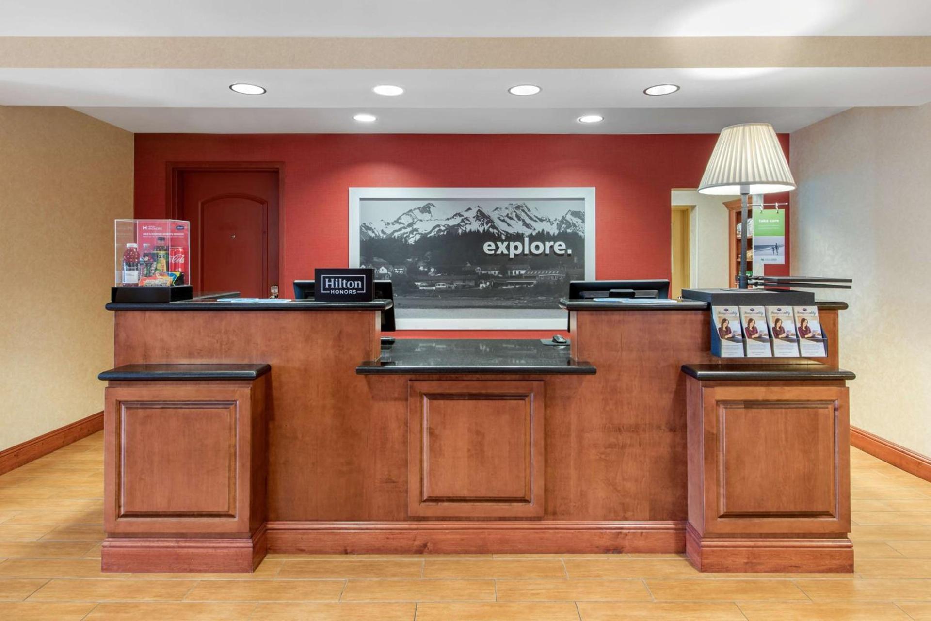 Hampton Inn & Suites Arcata photo 3