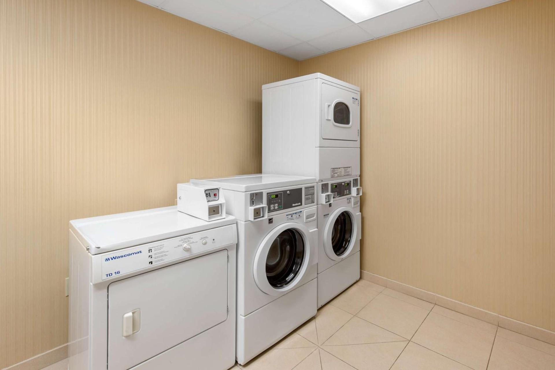 Hampton Inn & Suites Arcata photo 31