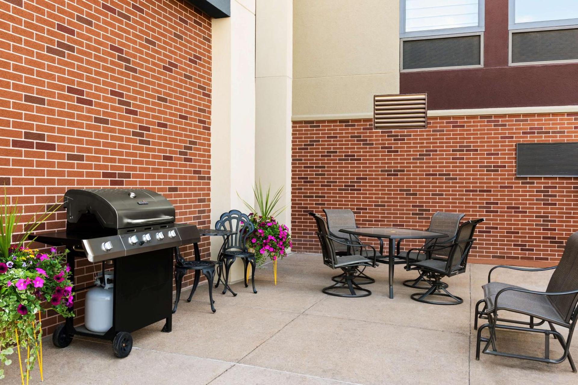 Hampton Inn Wausau photo 2
