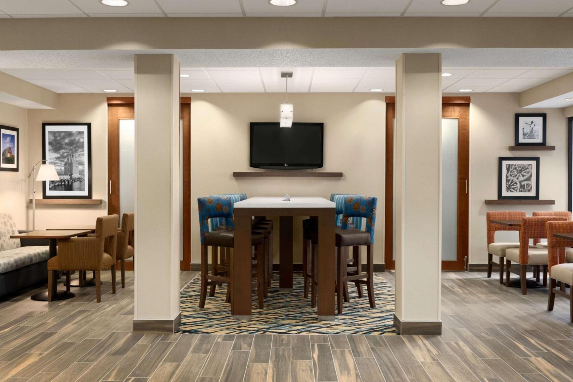 Hampton Inn Wausau photo 6