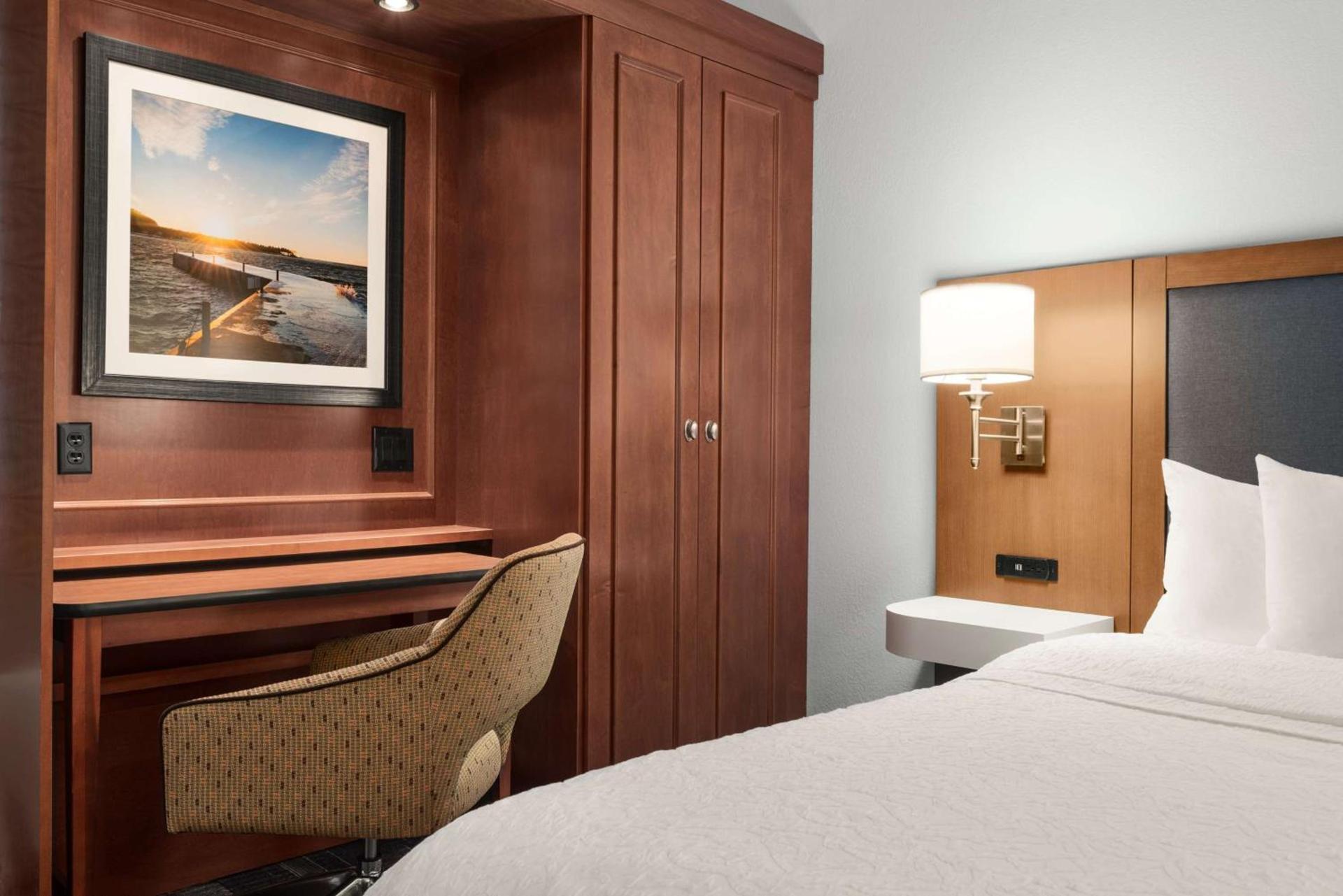 Hampton Inn Wausau photo 11