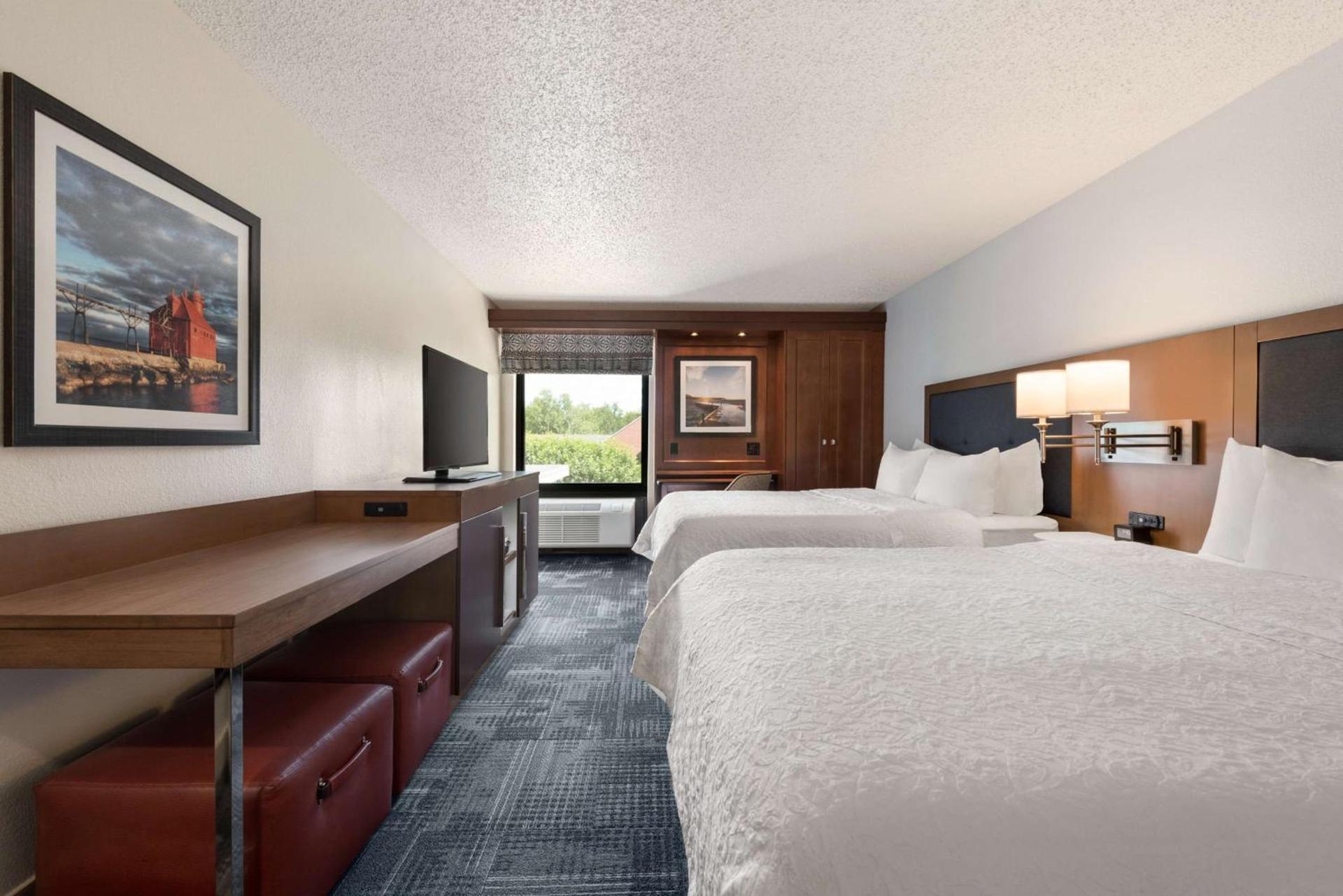 Hampton Inn Wausau photo 14