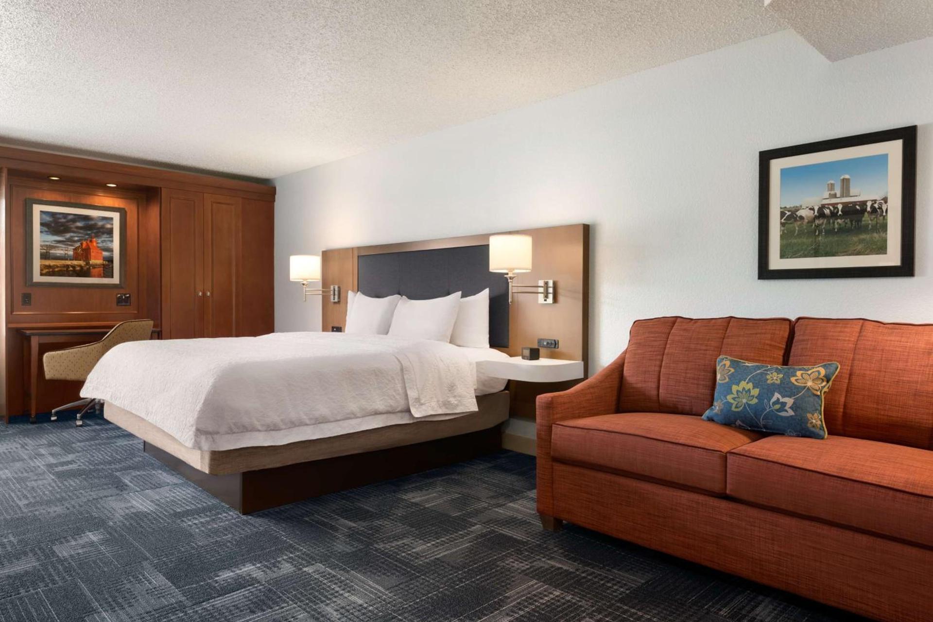 Hampton Inn Wausau photo 24