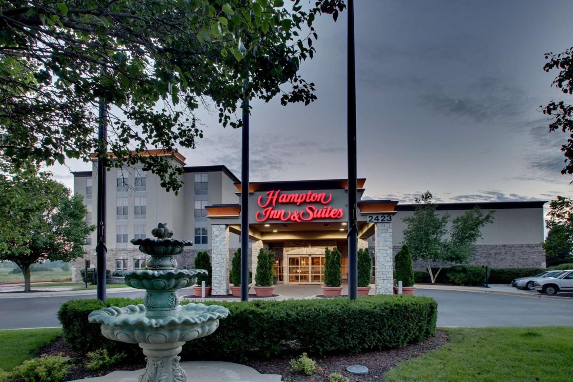 Hampton Inn & Suites Chicago/Aurora photo 5