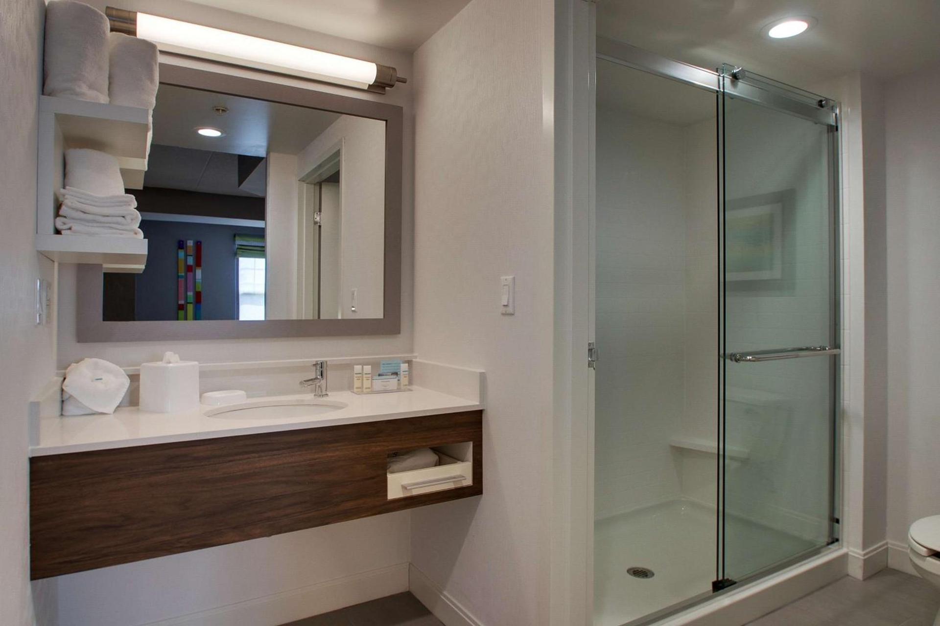 Hampton Inn & Suites Chicago/Aurora photo 18