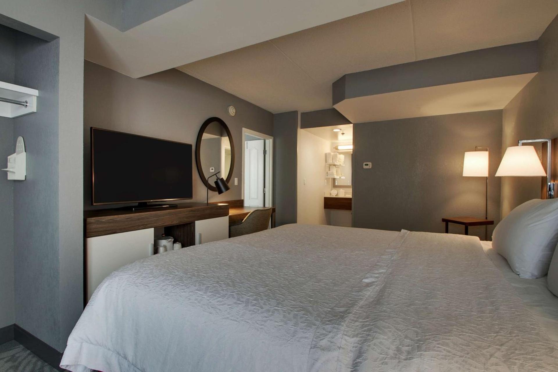 Hampton Inn & Suites Chicago/Aurora photo 19