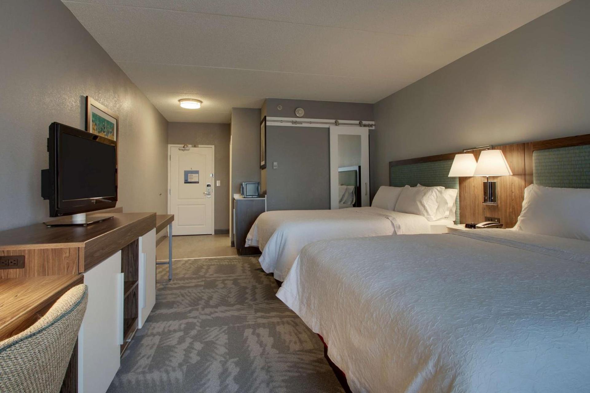 Hampton Inn & Suites Chicago/Aurora photo 44