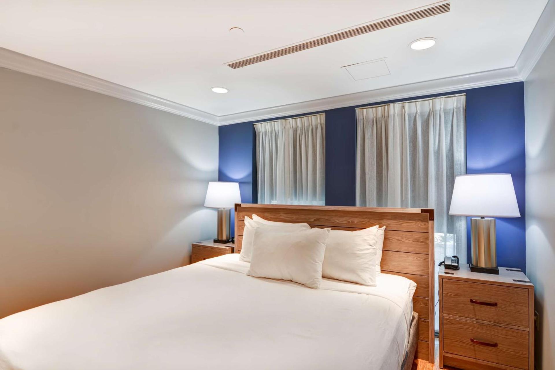 The Cincinnatian Curio Collection by Hilton photo 25
