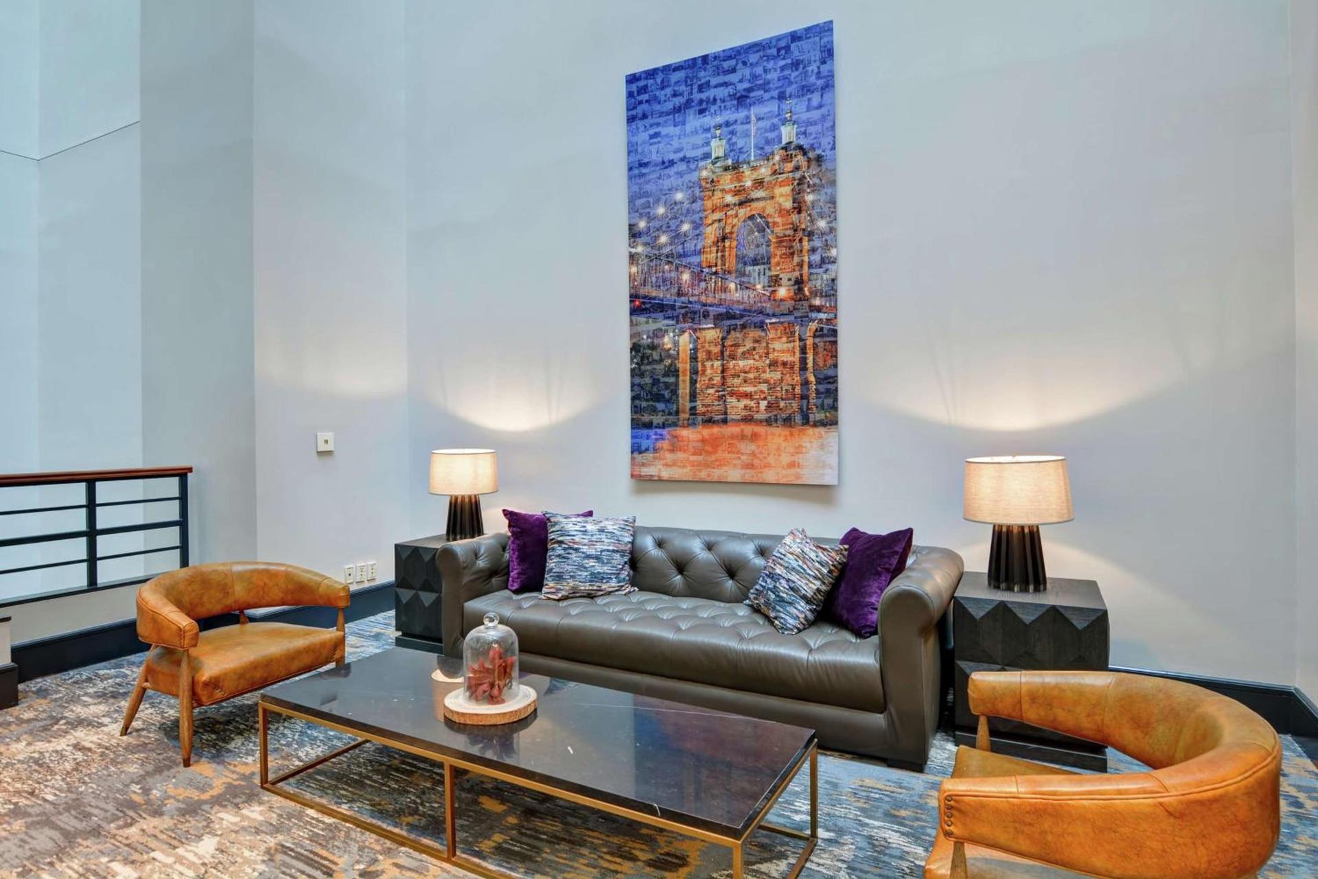 The Cincinnatian Curio Collection by Hilton photo 42