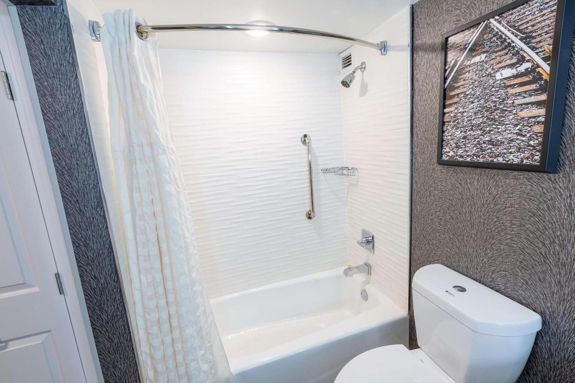 DoubleTree by Hilton Dallas/Richardson photo 22